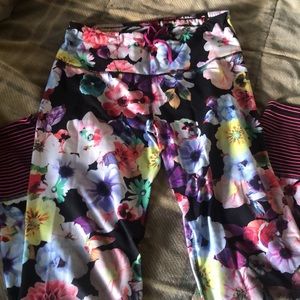 COPY - 4 pair Old Navy Active leggings
